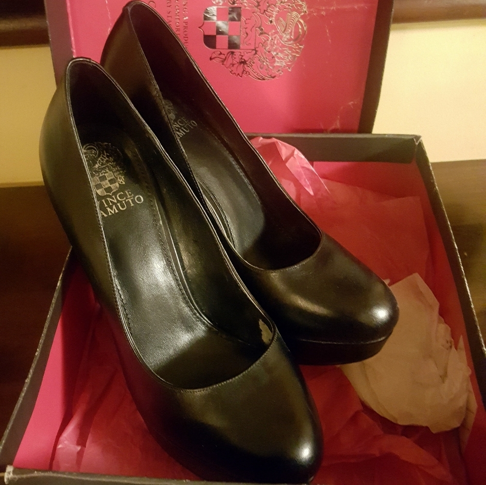 Vince Camuto elegant heels - Picture 2 of 7